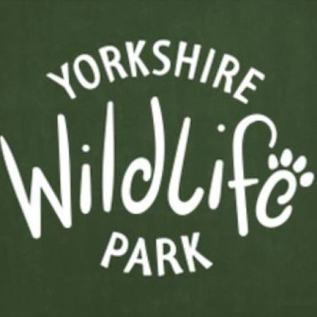 Hex Wildlife Hotel At Yorkshire Wildlife Park Doncaster Buitenkant foto
